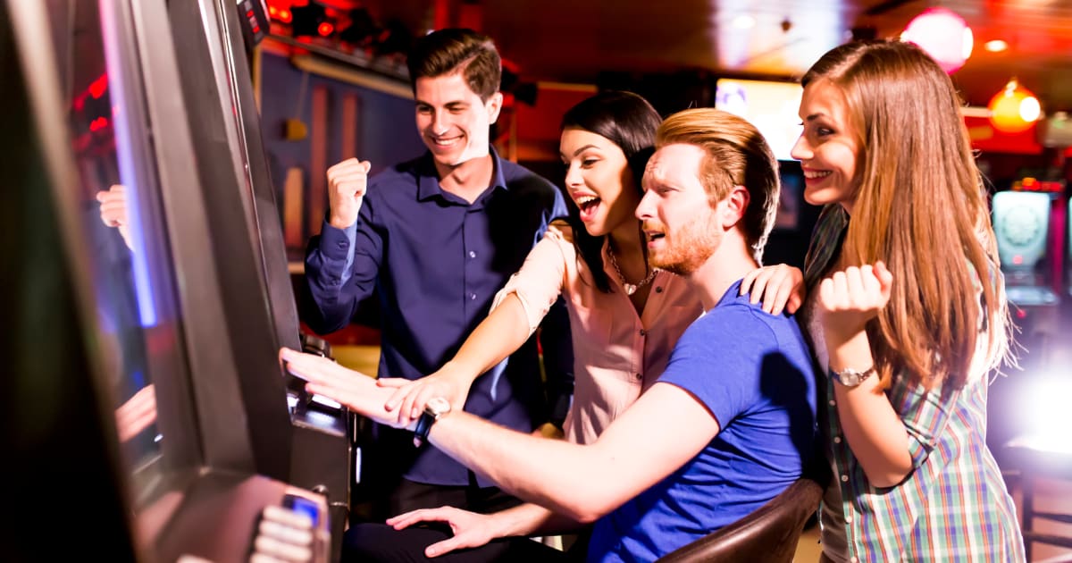 Відеопокер онлайн проти казино: переваги та недоліки